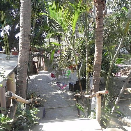 Hotel El Almendro Puerto Ángel Exterior foto